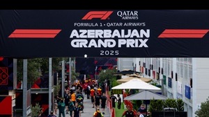 Imagem de capa da notícia: TL1 do GP do Azerbaijão é marcado por problemas na pista