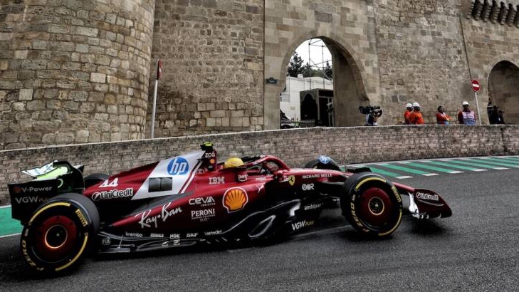 Imagem de capa da notícia: Ferrari marca dobradinha no TL2 do GP do Azerbaijão