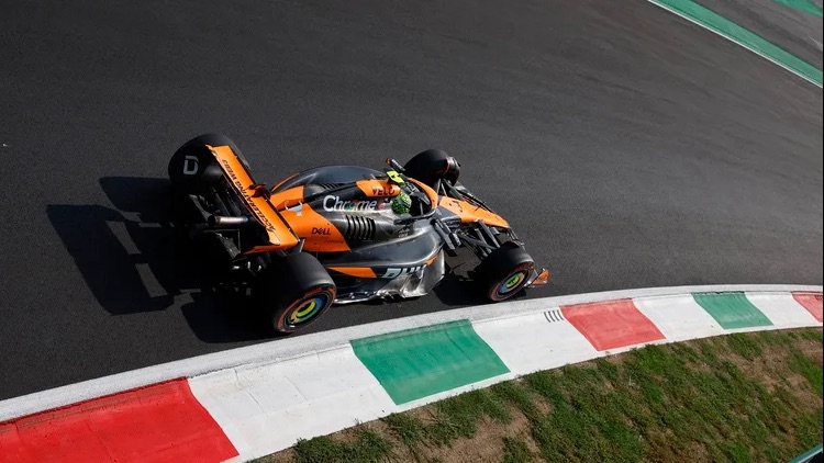 Imagem de capa da notícia: Pit stop mal-executado expõe pilotos da McLaren a duras críticas